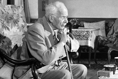 σκίτσο δύο πολύχρωμων προσώπων