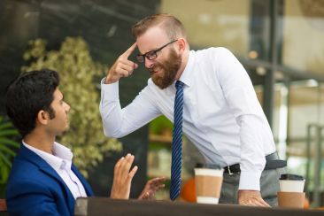 Πώς μπορείτε να διαχειριστείτε τους μονίμως αντιδραστικούς ανθρώπους